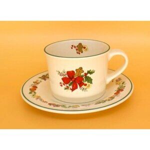 Sugar Plum by PFALTZGRAFF Flat Cup & Saucer Set